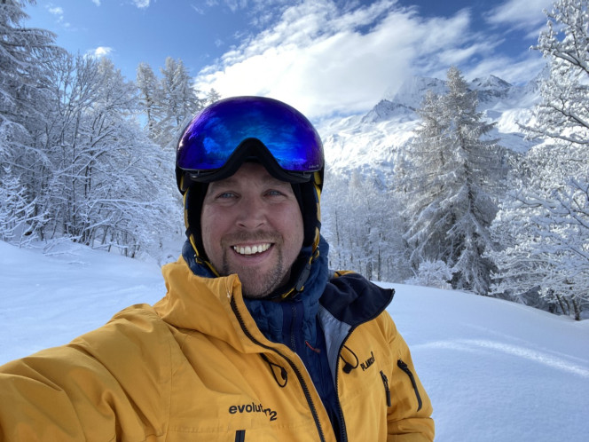 Silver/ ski instructor