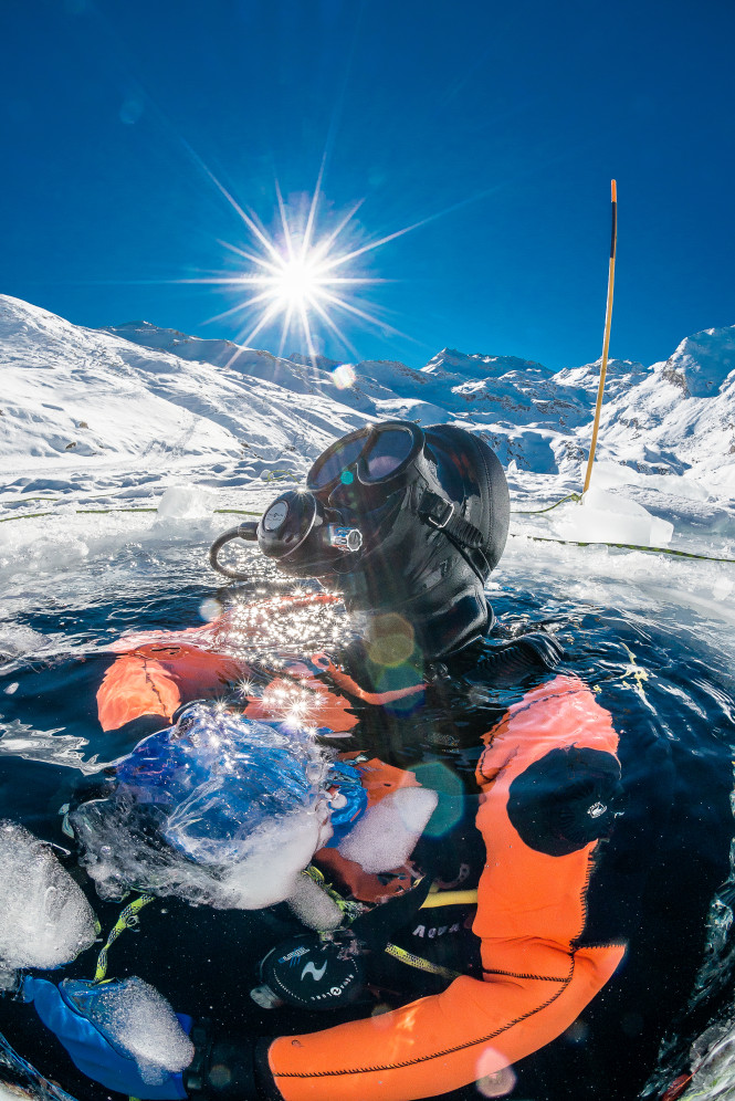 He wants to be a polar adventurer ? Go for a voucher for an ice dive