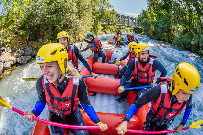 rafting-bachelor-bride-Megève-Saint-Gervais-water,summer-spring