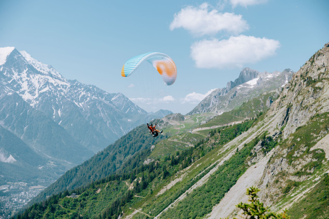 evolution2-chamonix-Paragliding-summer-activity