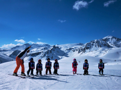 Comment devenir moniteur de ski alpin ? On décrypte pour vous !