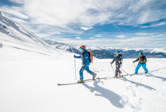 Ski touring